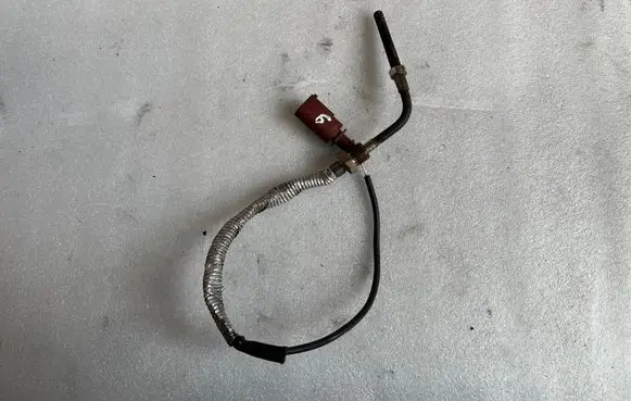 Exhaust gas temperature sensor