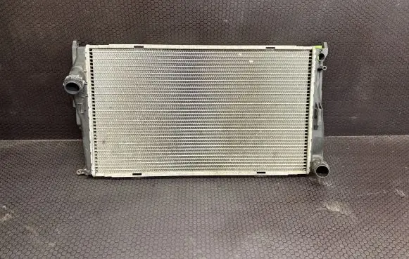 BMW X1 E84 Coolant radiator 7788903 3094174 3052883