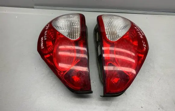 Jaguar X-Type Rear/tail lights