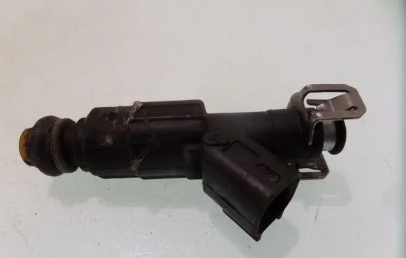 Volvo V50 Fuel injector 0280156154