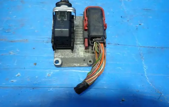 Alfa Romeo 147 Engine control unit/module 00551870590 0261207728