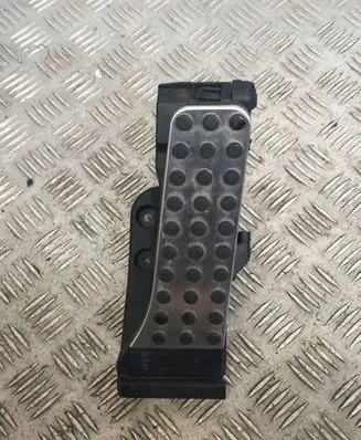 Mercedes-Benz C W206 Accelerator throttle pedal A2233000500