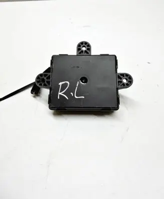 Ford Focus ST Door control unit/module F1ET14B532BE F1ET14F143BC