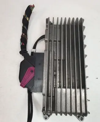 Audi A6 S6 C6 4F Sound amplifier 4F0910223K 4F0035223L