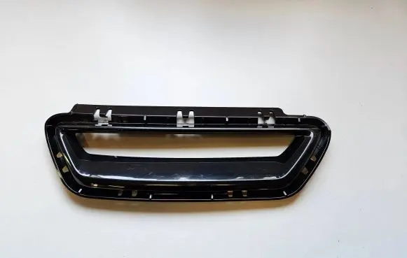 BMW i4 Front bumper lower grill 51117947065 7947065