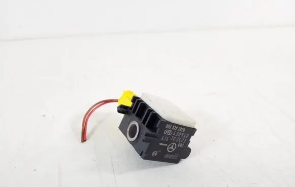 Mercedes-Benz R W251 Airbag deployment crash/impact sensor A0038202826