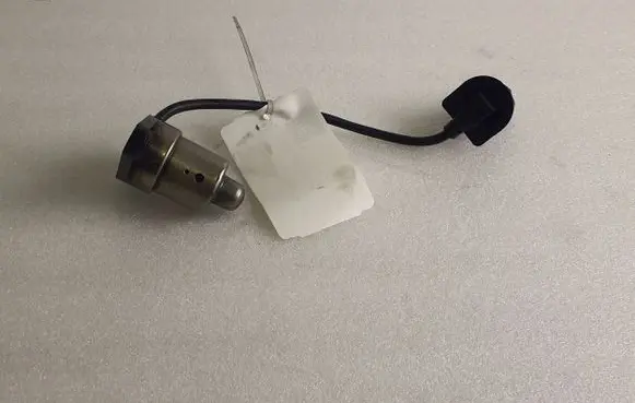 Opel Insignia A Oil level sensor 55352617