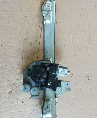 Peugeot 2008 I Front door window regulator with motor 9674254180