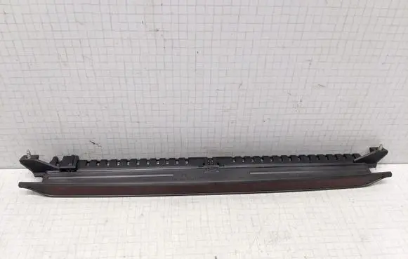 Volkswagen Golf V Third/center stoplight 1J6945097B