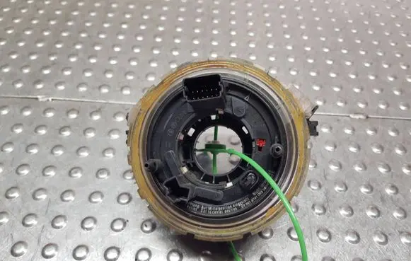 Audi A4 S4 B7 8E 8H Airbag slip ring squib (SRS ring) S26370820 4E0953541A