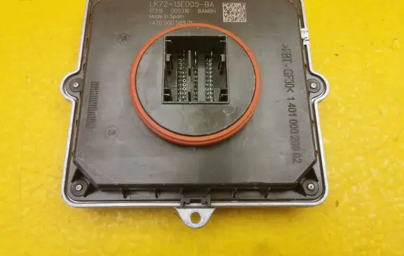 Land Rover Discovery 5 Voltage converter/converter module LK72-13E005-BA