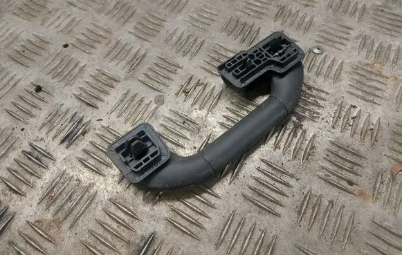 Mercedes-Benz E W211 Rear interior roof grab handle A2048100151