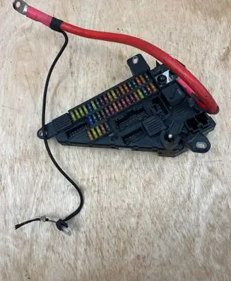 BMW 5 E60 E61 Fuse module 9138830 518956057