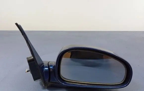 KIA Magentis Front door electric wing mirror