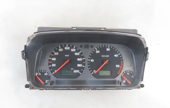 Volkswagen Golf III Speedometer (instrument cluster) 1H0919860F