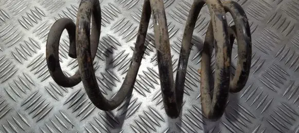 Opel Astra F Rear coil spring