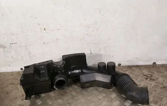 Subaru XV Intake resonator B051