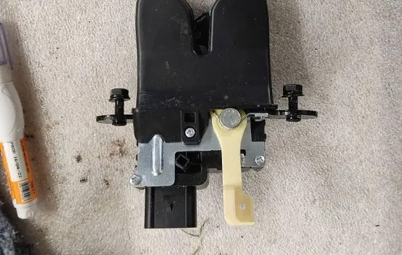 Hyundai Ioniq Tailgate/trunk/boot lock/catch/latch 81230G2000