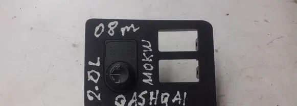 Wing mirror switch