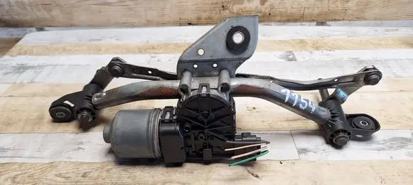Renault Twingo II Front wiper linkage and motor 0390241541