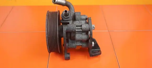 Chrysler 300C Power steering pump 04891613AA 16MB10