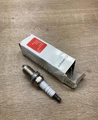 Peugeot 806 Spark plug E160019 RFN5BLZ