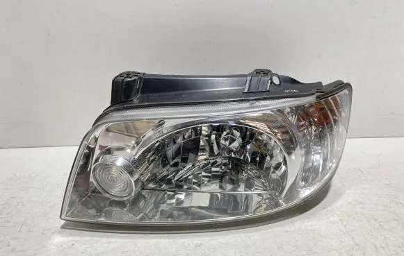 Hyundai Matrix Headlight/headlamp 92101170
