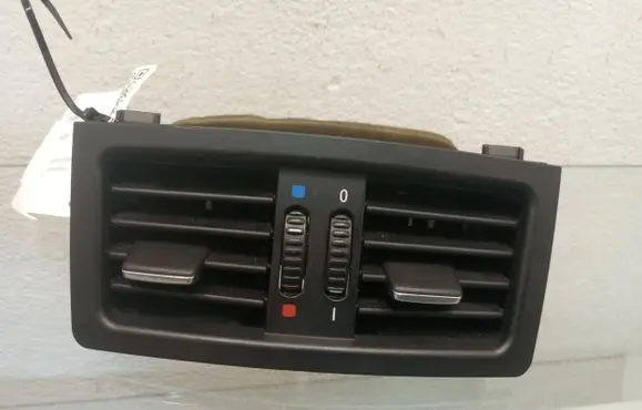 BMW 3 E92 E93 Rear air vent grill 7129556 6932024 6932023