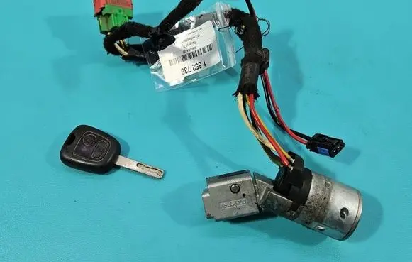 Peugeot 307 Ignition lock IMPRK1552736