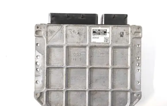 Toyota Yaris Engine control unit/module 89661-0D310
