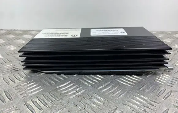 Jeep Cherokee Sound amplifier 05091999AA