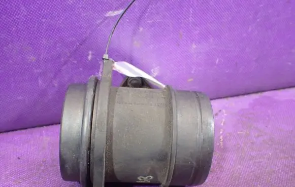 Volkswagen Sharan Mass air flow meter 06A906461