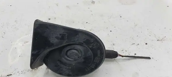 BMW 3 E90 E91 Horn signal E30055306