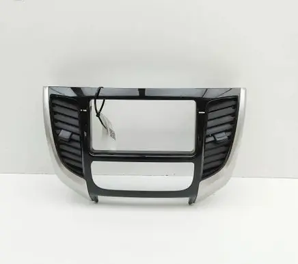 Mitsubishi L200 Radio/GPS head unit trim 8002B808ZZ 8030A259ZZ