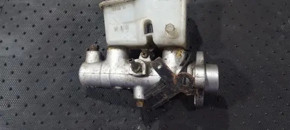 Mazda 626 Master brake cylinder