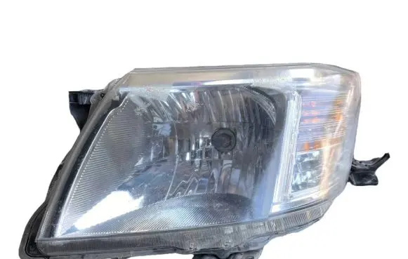 Toyota Hilux (AN10, AN20, AN30) Headlight/headlamp 0K18