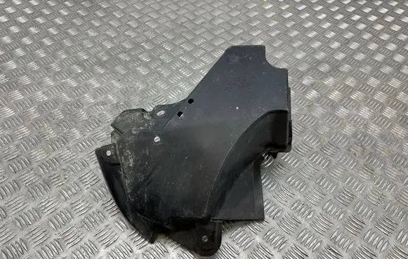 Toyota Auris E180 Rear bumper underbody cover/under tray 5822702010
