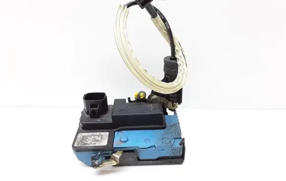 Volvo S60 Front door lock 8650546