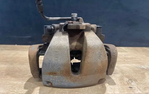 Jaguar F-Pace Front brake caliper HK832B557AD