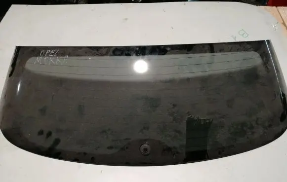 Buick Encore I Rear windscreen/windshield window 