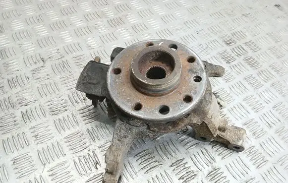 Opel Zafira A Front wheel hub spindle knuckle