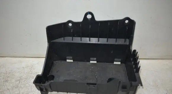 Battery box tray