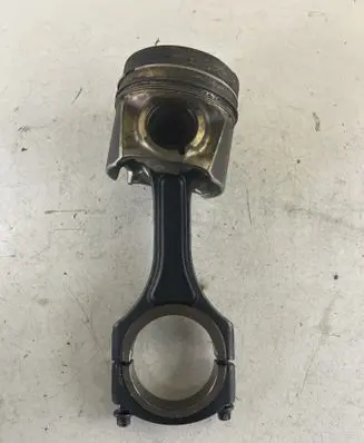 Jeep Compass Piston with connecting rod 65100