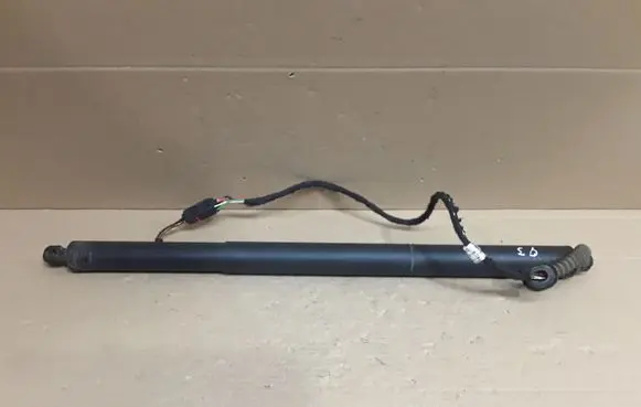 Audi Q3 8U Tailgate/trunk strut/damper 8U0827851 629538