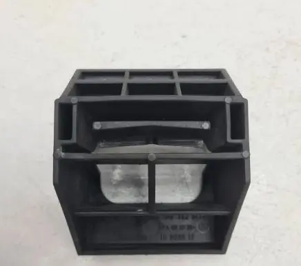 BMW 5 E60 E61 Radiator mount bracket 17117542517 10808612 PA66GF30