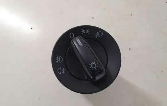 Light switch