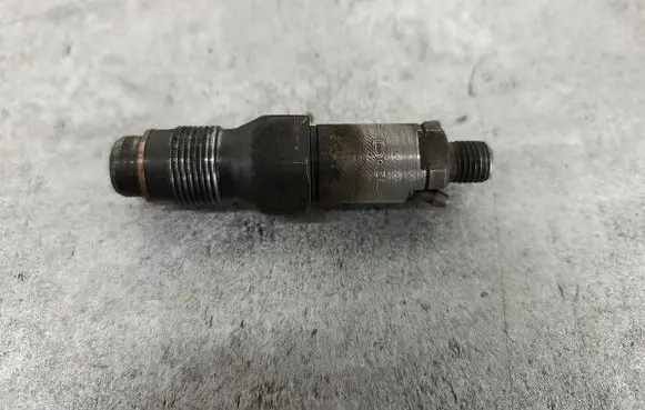 Citroen Berlingo Fuel injector LCR6736001DELPHI