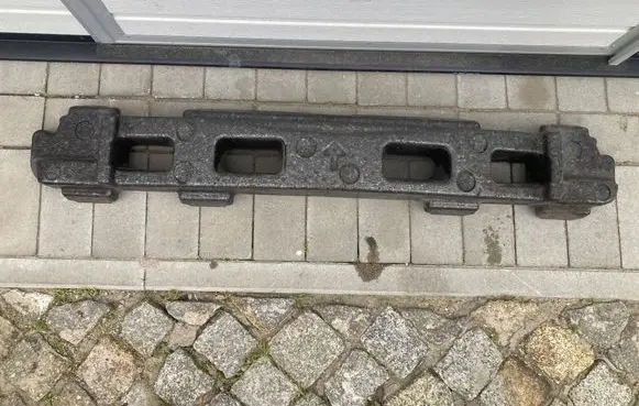 Opel Mokka Front bumper foam support bar 25980550