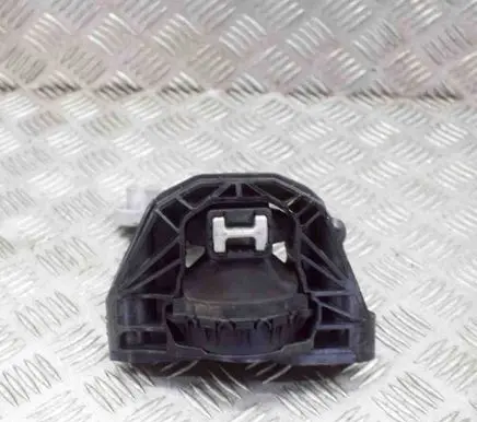 Citroen C3 Engine mount bracket