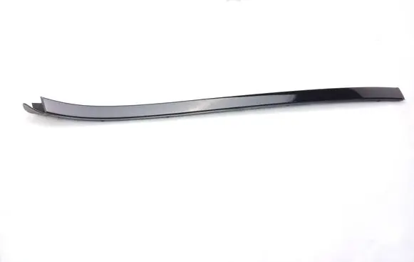 Windshield trim